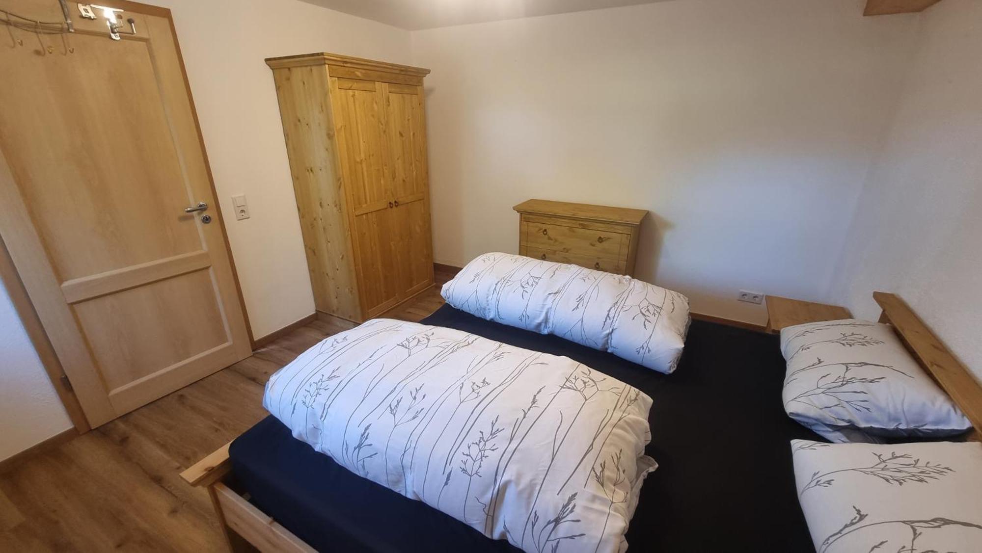 Ruhige Ferienwohnung Inklusive Garten Souterrain - Neu Renoviert Lachen エクステリア 写真